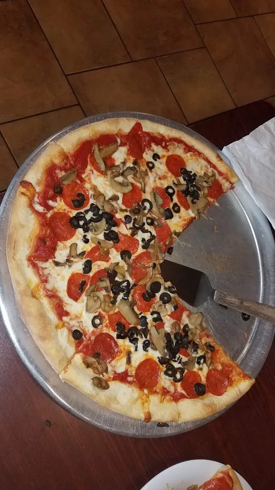 Pepperoni Pizza with Black Olives and Mushrooms